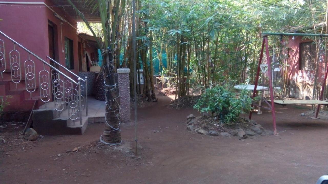Samartha Cottage, Varsoli Alībāg Εξωτερικό φωτογραφία